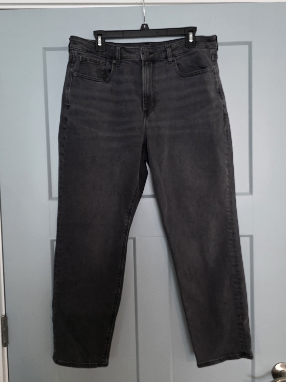 American Eagle Stretch Mom Jeans Faded Black Denim Size 14 Regular High Waisted